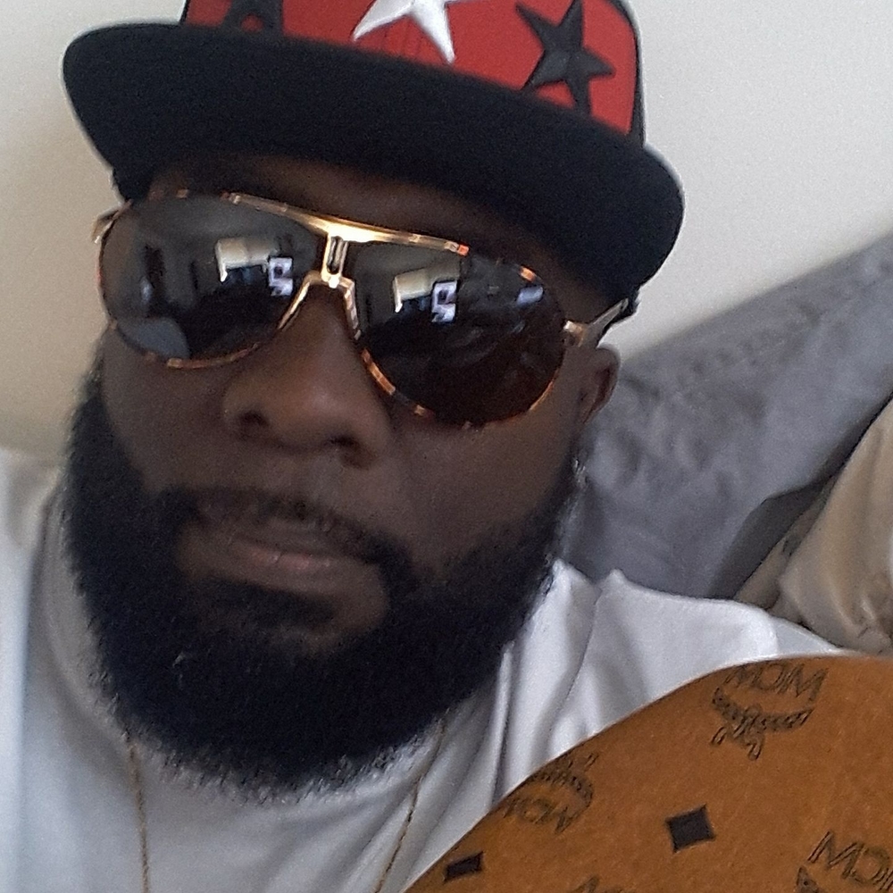 Meet your Posher, James